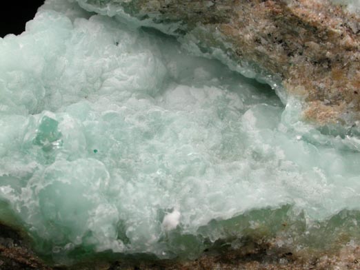 Smithsonite with Hemimorphite and Aurichalcite from San Antonio el Grande Mine, Santa Eulalia, Aquiles Serdán, Chihuahua, Mexico