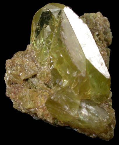 Titanite (twinned crystals) from Capelinha, Minas Gerais, Brazil