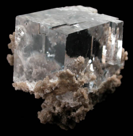 Fluorite on limestone from Walworth Quarry, Wayne County, New York