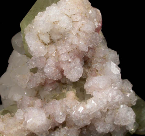 Chabazite and Calcite over Datolite from Great Notch, Passaic County, New Jersey