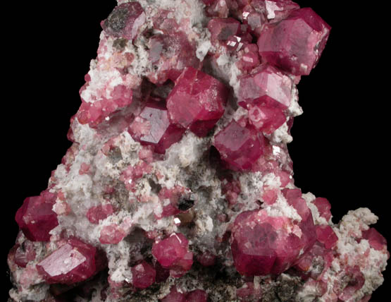 Grossular Garnet from Sierra de Cruces, east of Laguna de Jaco, near Hercules, Coahuila, Mexico