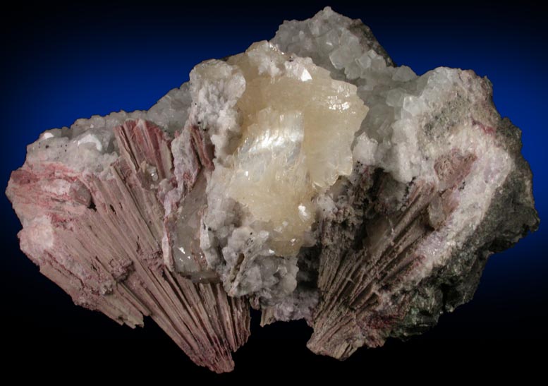 Quartz pseudomorphs after Anhydrite with Heulandite, Calcite and Quartz from Prospect Park Quarry, Prospect Park, Passaic County, New Jersey