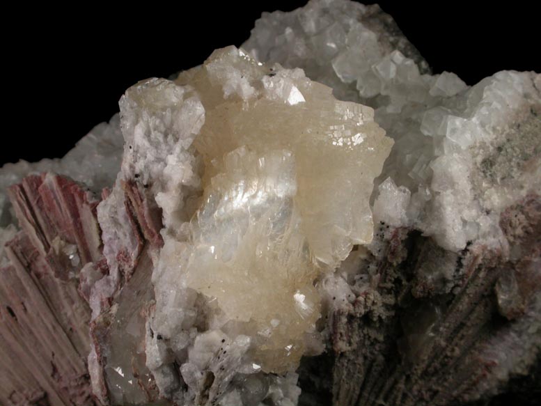 Quartz pseudomorphs after Anhydrite with Heulandite, Calcite and Quartz from Prospect Park Quarry, Prospect Park, Passaic County, New Jersey