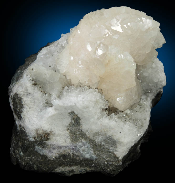 Heulandite on Quartz with minor Calcite from Prospect Park Quarry, Prospect Park, Passaic County, New Jersey