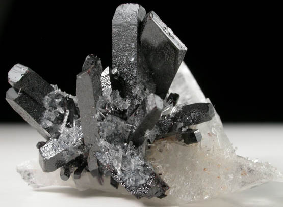 Hbnerite on Quartz from Mundo Nuevo Mine, Huamachuco, La Libertad, Peru