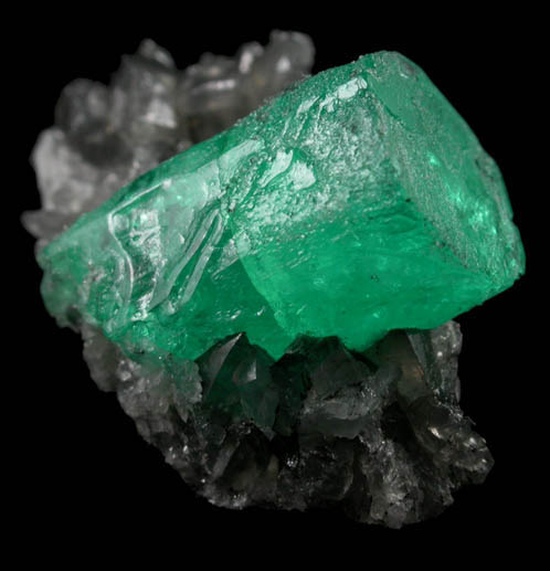 Beryl var. Emerald on Calcite from Coscuez Mine, Vasquez-Yacop District, Boyac Department, Colombia