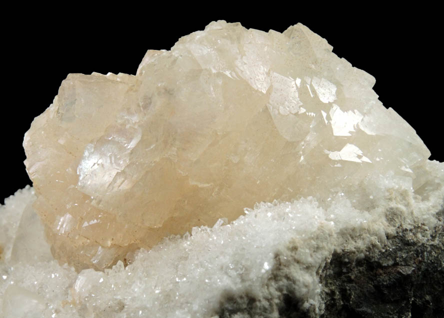 Heulandite on Quartz with Calcite from Prospect Park Quarry, Prospect Park, Passaic County, New Jersey