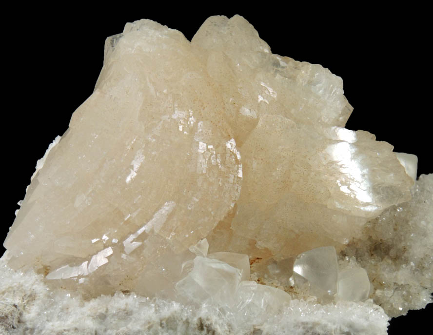 Heulandite on Quartz with Calcite from Prospect Park Quarry, Prospect Park, Passaic County, New Jersey