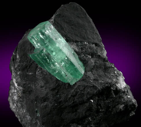 Beryl var. Emerald from Mina Real, Vasquez-Yacop District, Boyac Department, Colombia