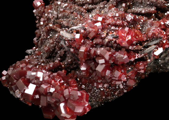 Vanadinite on Barite from Mibladen, Haute Moulouya Basin, Zeida-Aouli-Mibladen belt, Midelt Province, Morocco