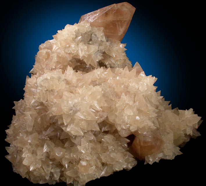 Calcite from Pugh Quarry, 6 km NNW of Custar, Wood County, Ohio