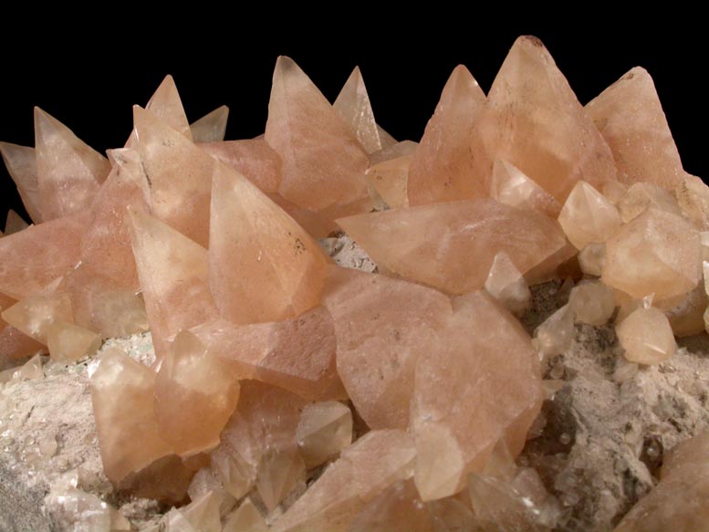 Calcite from Pugh Quarry, 6 km NNW of Custar, Wood County, Ohio