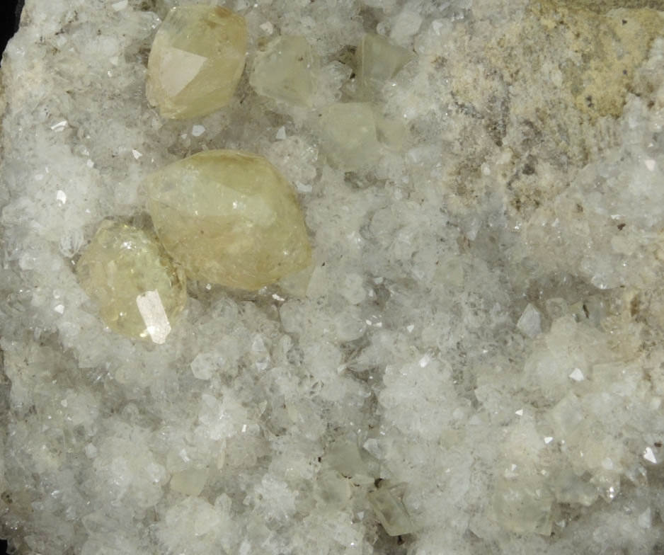 Datolite on Quartz with Calcite from Prospect Park Quarry, Prospect Park, Passaic County, New Jersey