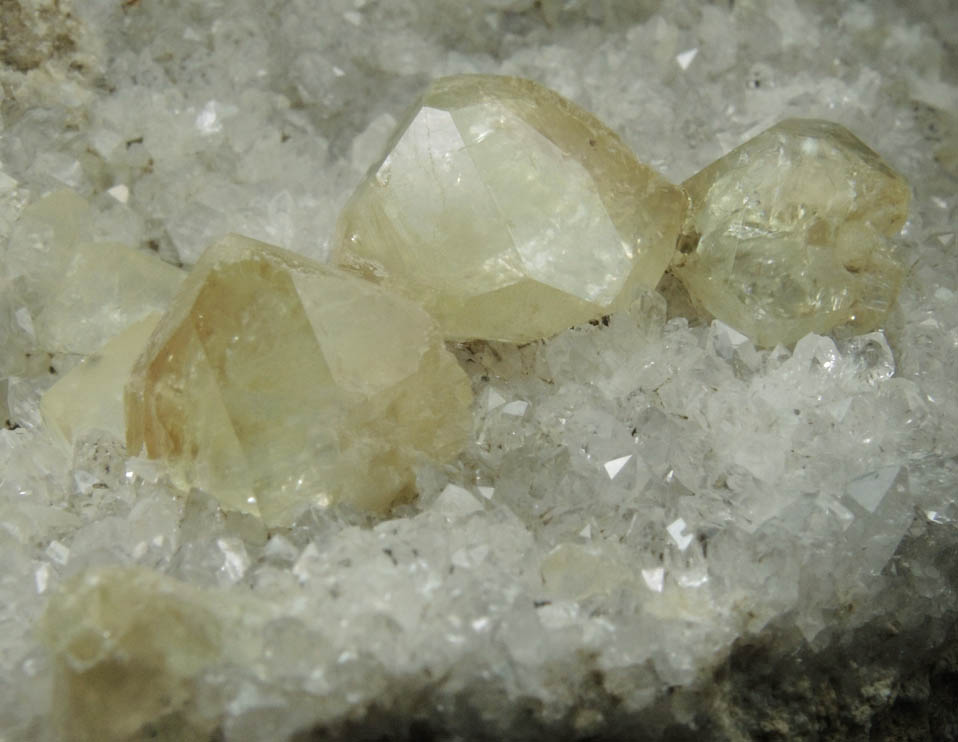 Datolite on Quartz with Calcite from Prospect Park Quarry, Prospect Park, Passaic County, New Jersey