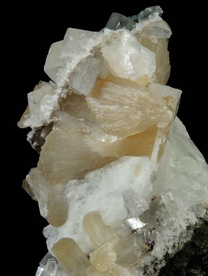 Stilbite, Calcite, Babingtonite, Heulandite, Apophyllite from Prospect Park Quarry, Prospect Park, Passaic County, New Jersey