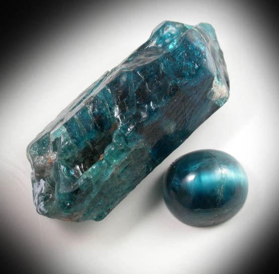 Fluorapatite (crystal with Cat's Eye cabochon) from Ipir, Bahia, Brazil