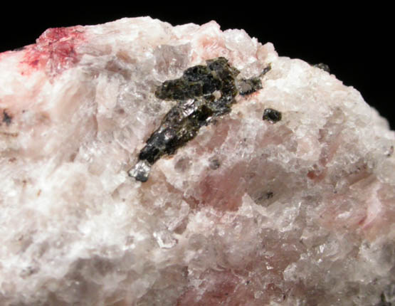 Bismuthinite from Case Quarry, Portland, Middlesex County, Connecticut
