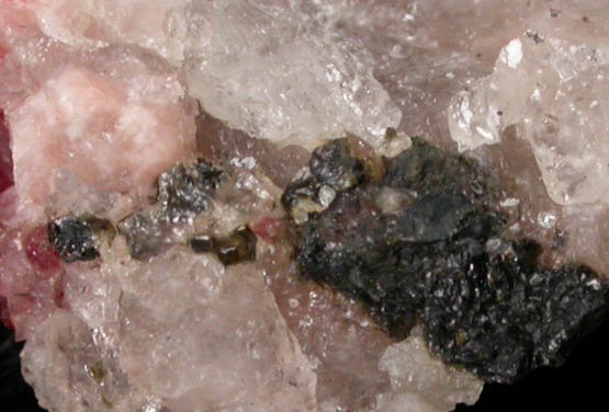 Bismuthinite from Case Quarry, Portland, Middlesex County, Connecticut