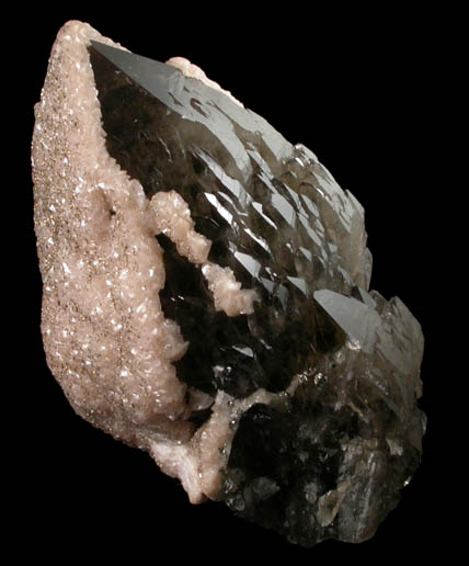 Quartz var. Smoky Quartz with Dolomite and pyrite from Cavnic Mine (Kapnikbanya), Maramures, Romania