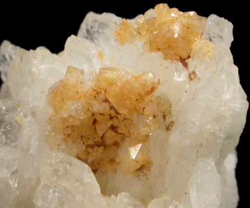 Kosnarite on Albite from Jenipapo District, Itinga, Minas Gerais, Brazil