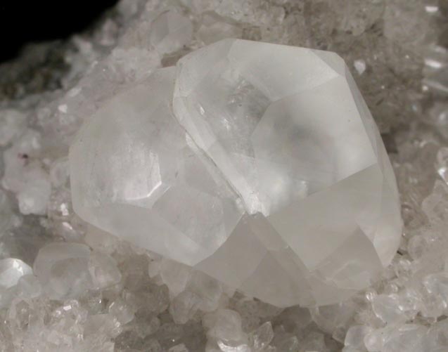 Calcite (butterfly-twins) on Quartz from Lower New Street Quarry, Paterson, Passaic County, New Jersey