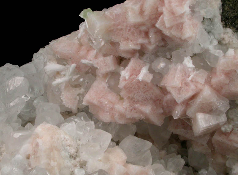 Chabazite, Calcite, Laumontite from Upper New Street Quarry, Paterson, Passaic County, New Jersey