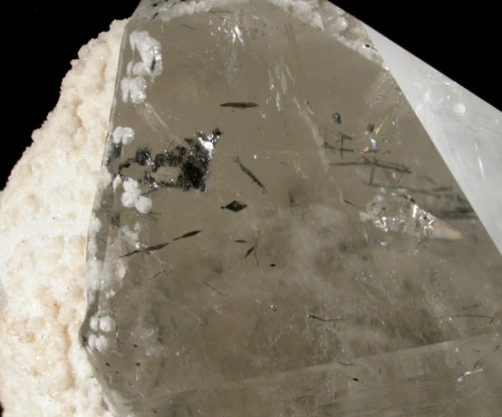 Calcite on Quartz with sulfide inclusions from Yaogangxian Mine, Nanling Mountains, Hunan, China