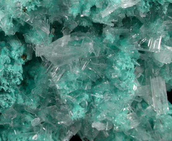 Hemimorphite on Rosasite with Calcite from Mina Ojuela, Mapimi, Durango, Mexico