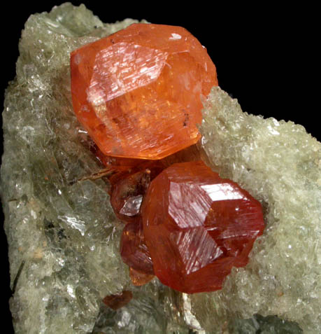 Spessartine Garnets in Muscovite from Loliondo, Mpwapwa District, Dodoma, Tanzania