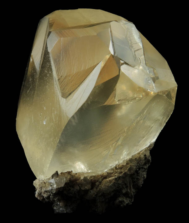 Calcite (twinned crystals) from Sokolovskiy-Sarbaiskiy Mine, Rudnyy, Kustanay Oblast, Kazakhstan