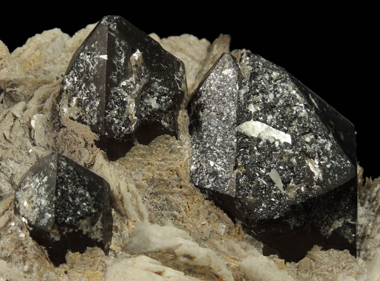 Quartz var. Smoky Quartz on Albite with Muscovite from Moat Mountain, west of North Conway, Carroll County, New Hampshire