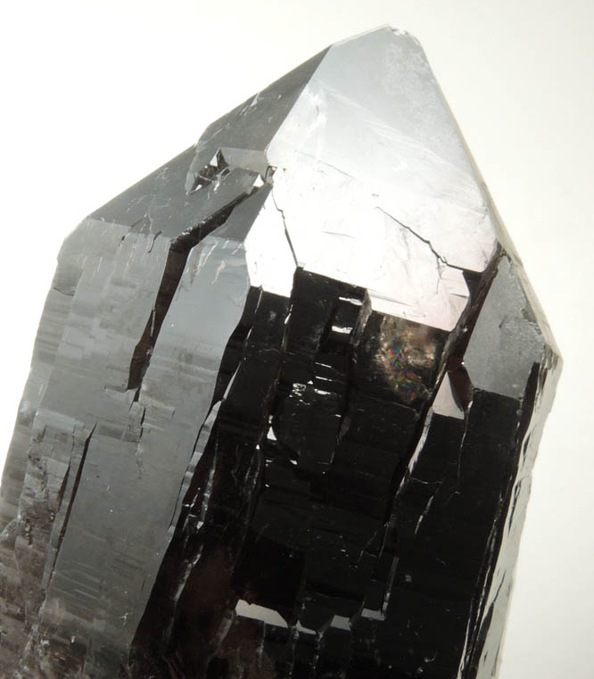 Quartz var. Smoky Quartz (Dauphin Law Twins) from Moat Mountain, west of North Conway, Carroll County, New Hampshire