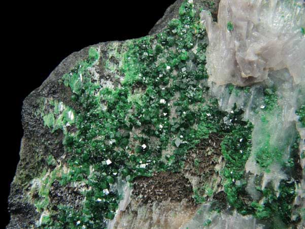 Uvarovite Garnet from Saranovskoye Mine, Sarany, Permskaya Oblast', Ural Mountains, Russia (Type Locality for Uvarovite)