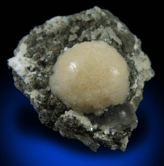 Stilbite on Calcite from Braen's Quarry, Haledon, Passaic County, New Jersey