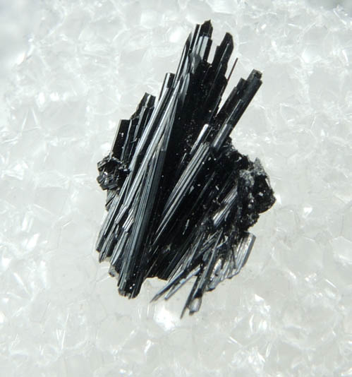 Pseudobrookite from Topaz Mountain, Thomas Range, Juab County, Utah