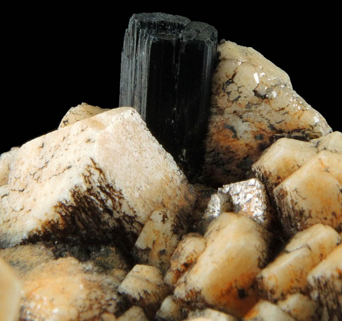 Arfvedsonite (rare terminated crystal) on Microcline from Hurricane Mountain, east of Intervale, Carroll County, New Hampshire