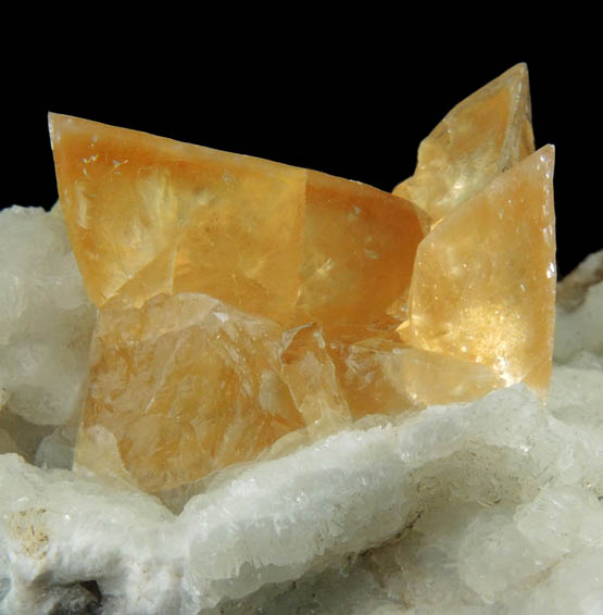 Calcite on Prehnite from Woodbury Traprock Quarry, east of Woodbury, Litchfield County, Connecticut