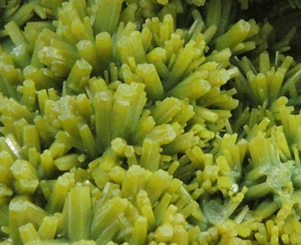 Pyromorphite on Quartz from Plynlimon Mine, Ponterwyd, Ceredigion, Wales