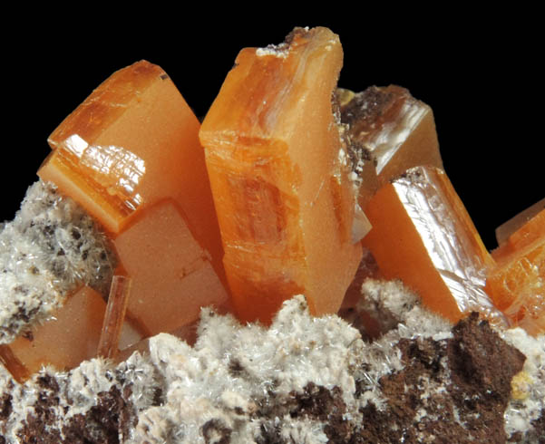 Wulfenite and Willemite from Sierra de Los Lamentos, Chihuahua, Mexico