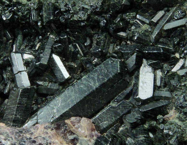 Augite with Fluorite from Yates Mine, Otter Lake, Pontiac County, Qubec, Canada