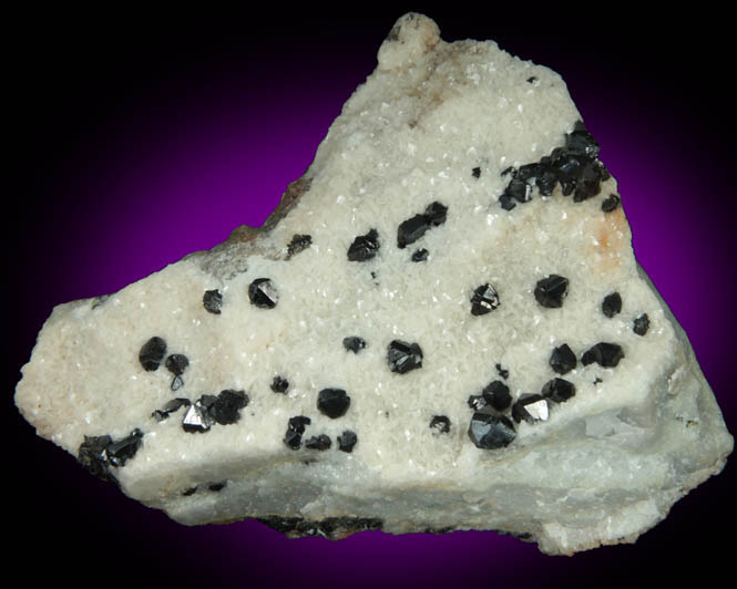 Descloizite on Smithsonite from Abenab Mine, Grootfontein District, Namibia