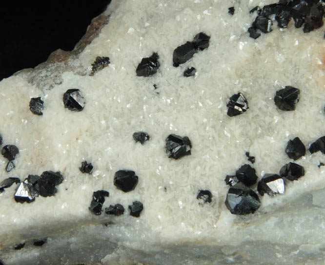 Descloizite on Smithsonite from Abenab Mine, Grootfontein District, Namibia