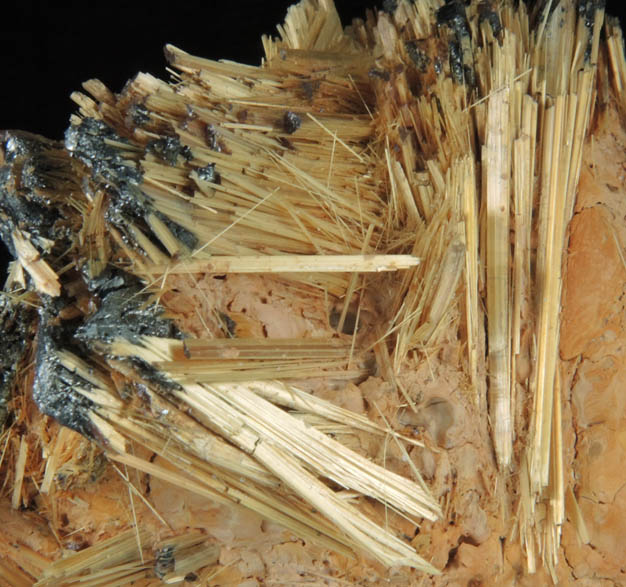 Rutile with Hematite from Novo Horizonte, Bahia, Brazil