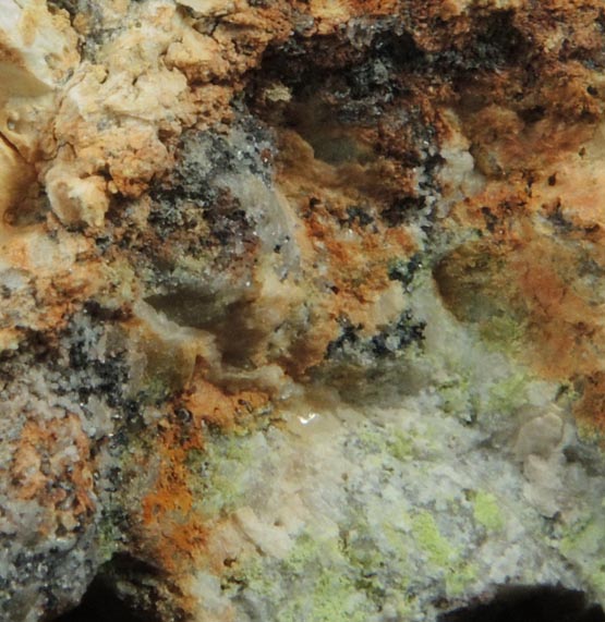 Tellurium and Emmonsite on Quartz from Mina la Bambolla, Moctezuma, Sonora, Mexico