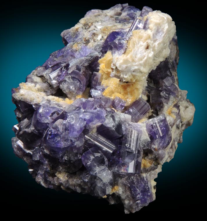 Fluorapatite with Bertrandite from Lavra da Golconda, near Governador Valadares, Minas Gerais, Brazil