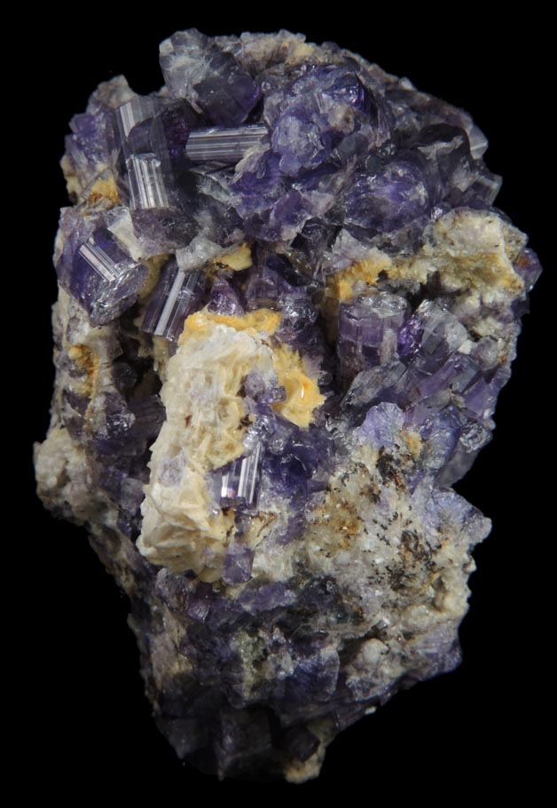 Fluorapatite with Bertrandite from Lavra da Golconda, near Governador Valadares, Minas Gerais, Brazil