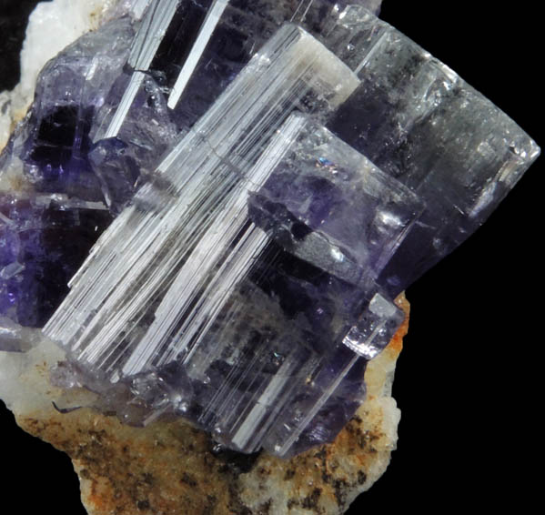 Fluorapatite on Albite from Lavra da Golconda, near Governador Valadares, Minas Gerais, Brazil