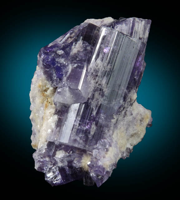 Fluorapatite with Bertrandite from Lavra da Golconda, near Governador Valadares, Minas Gerais, Brazil