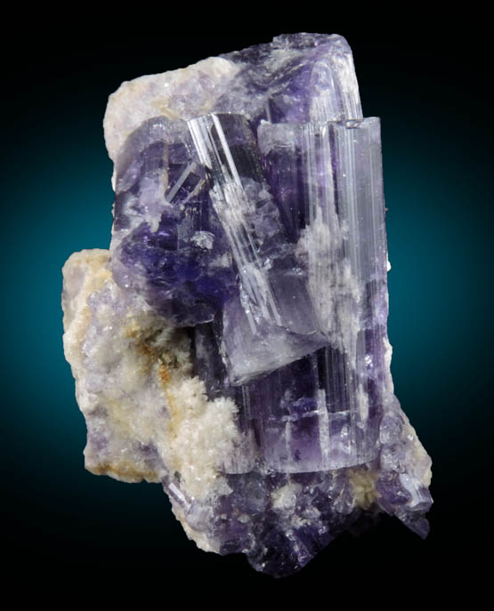 Fluorapatite with Bertrandite from Lavra da Golconda, near Governador Valadares, Minas Gerais, Brazil