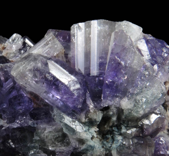 Fluorapatite with minor Bertrandite from Lavra da Golconda, near Governador Valadares, Minas Gerais, Brazil